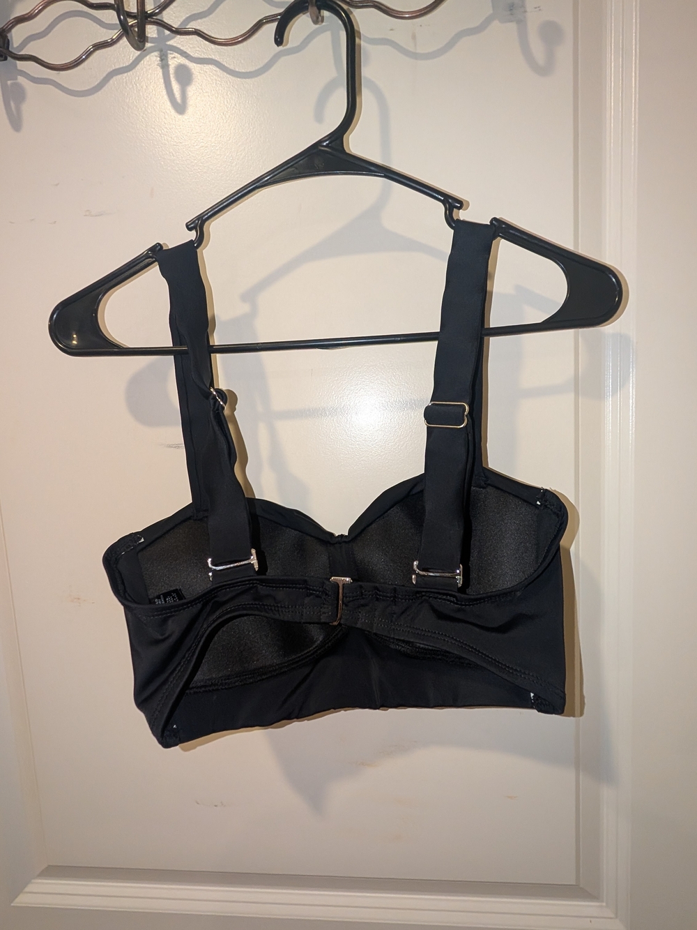 RARE La Femme En Noir Black Twist-Front Bikini Top with Wide Straps - Picture 3 of 3